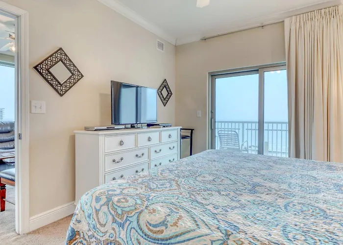 Corner With Gulf Lagoon Views Access & Pools Lazy River